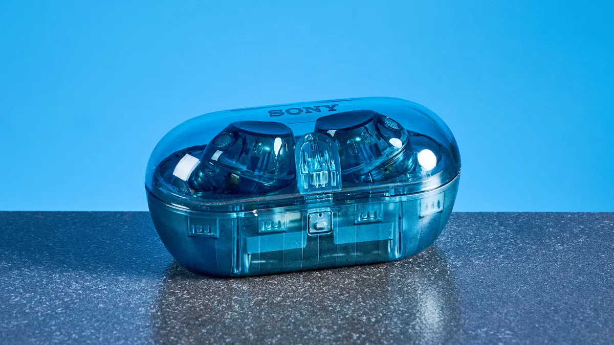 Tai nghe Sony WF-C700N với thiết kế công thái học siêu nhỏ gọn, chống ồn tốt