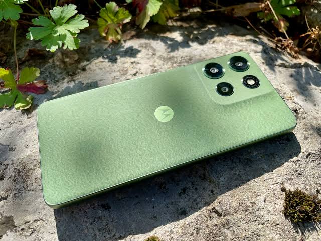 4. Motorola Moto G56 - Trải nghiệm Android thuần túy